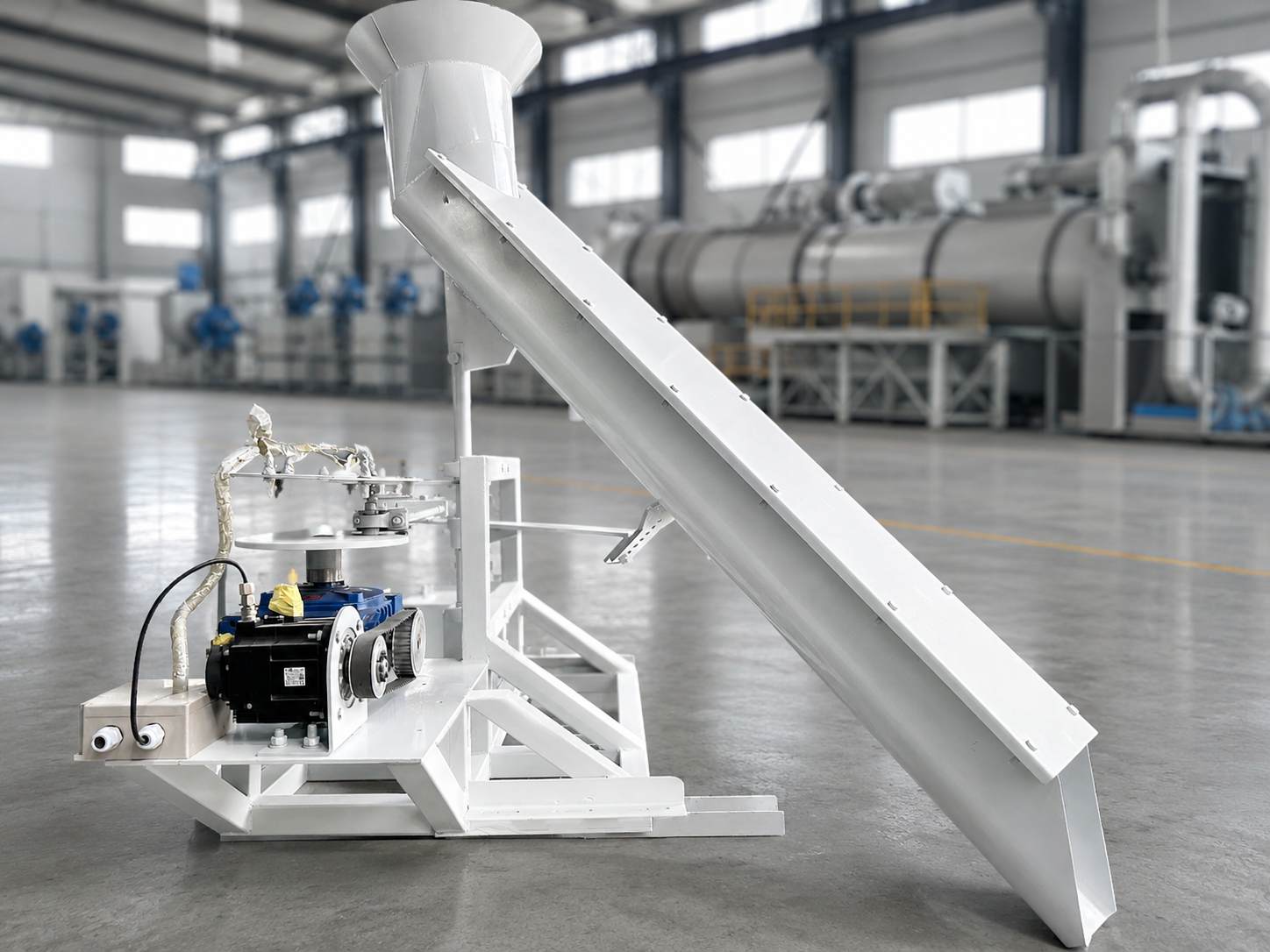 Swing Type Material Distributor